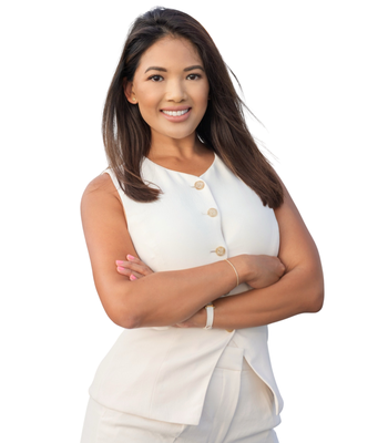 Portrait of Lele Engel, REALTOR®.